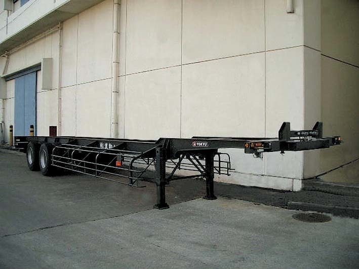 コンテナシャーシ